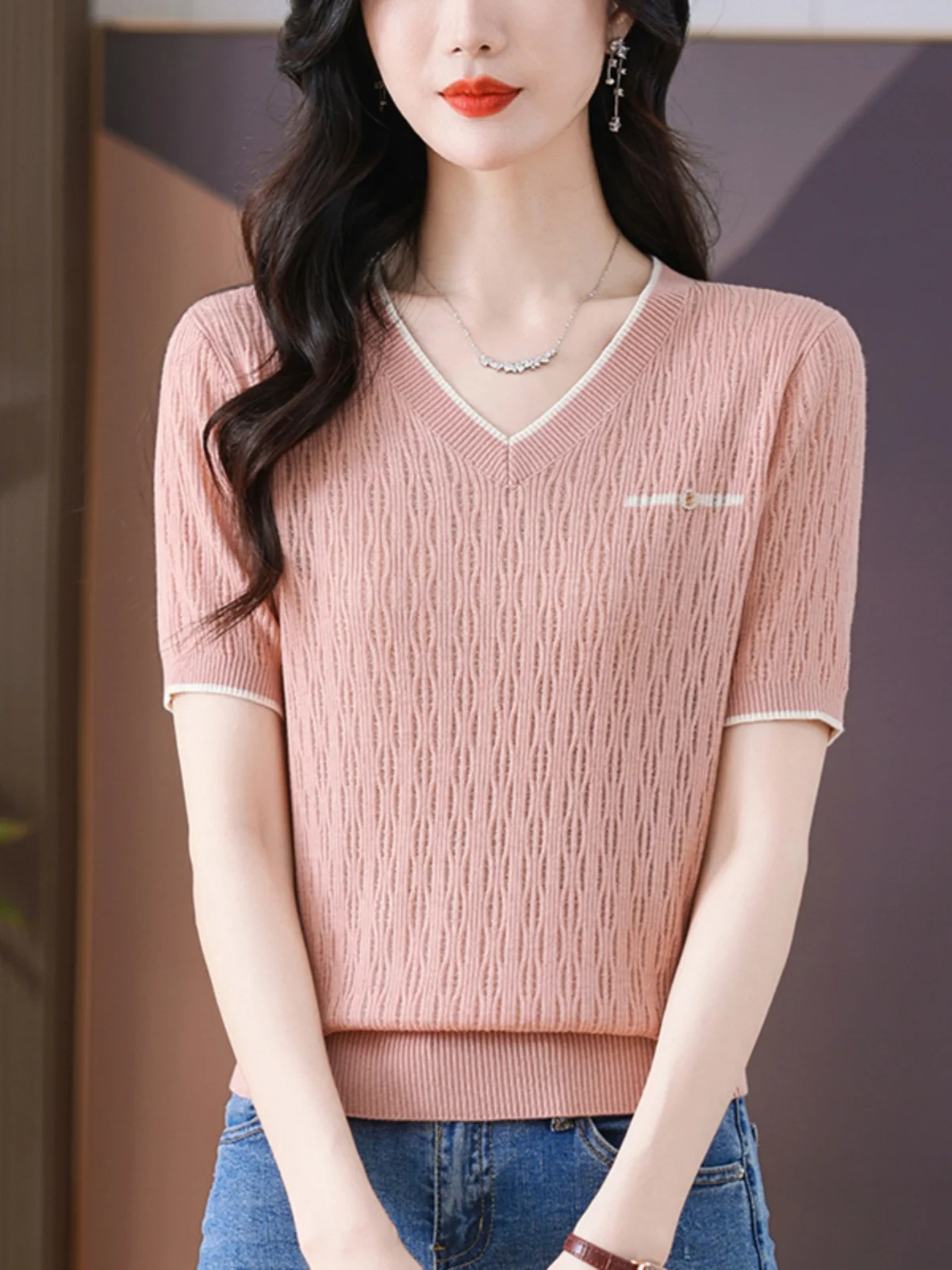 

V-Ne Ice Silk ort Sve T-irt Women's 2024 New Summer Faion High-End Thin Silk Top Knitted Wear