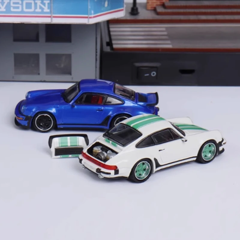 

Diecast 1:64 Scale 930 RM HF Alloy Simulation Car Model Static Collection Decorated Holiday Gifts Toys Souvenir Gift