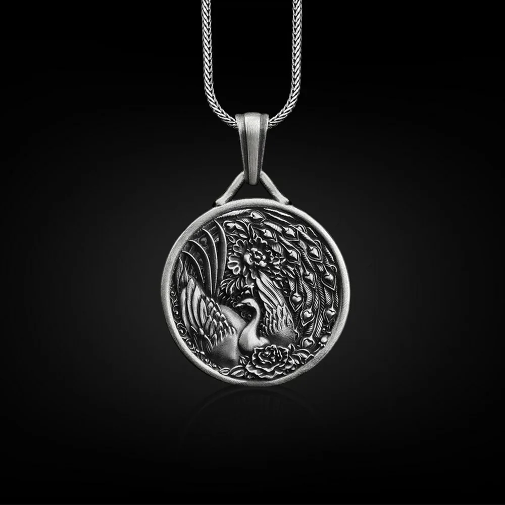 

Hiphop Tin Coin Medallion Pendant Necklace for Men Animal Charm Jewelry