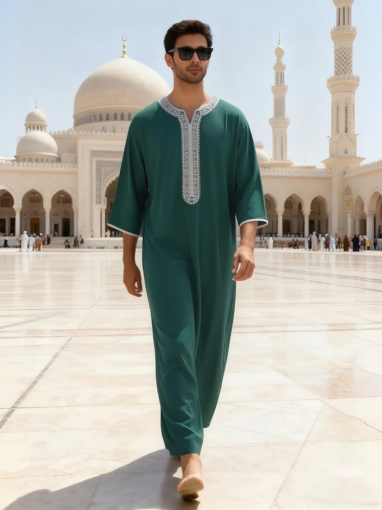 

2026 New Middle Eastern Arabian Robe with Long Sleeve Embroidered Red Envelope for Men's Muslim Robe