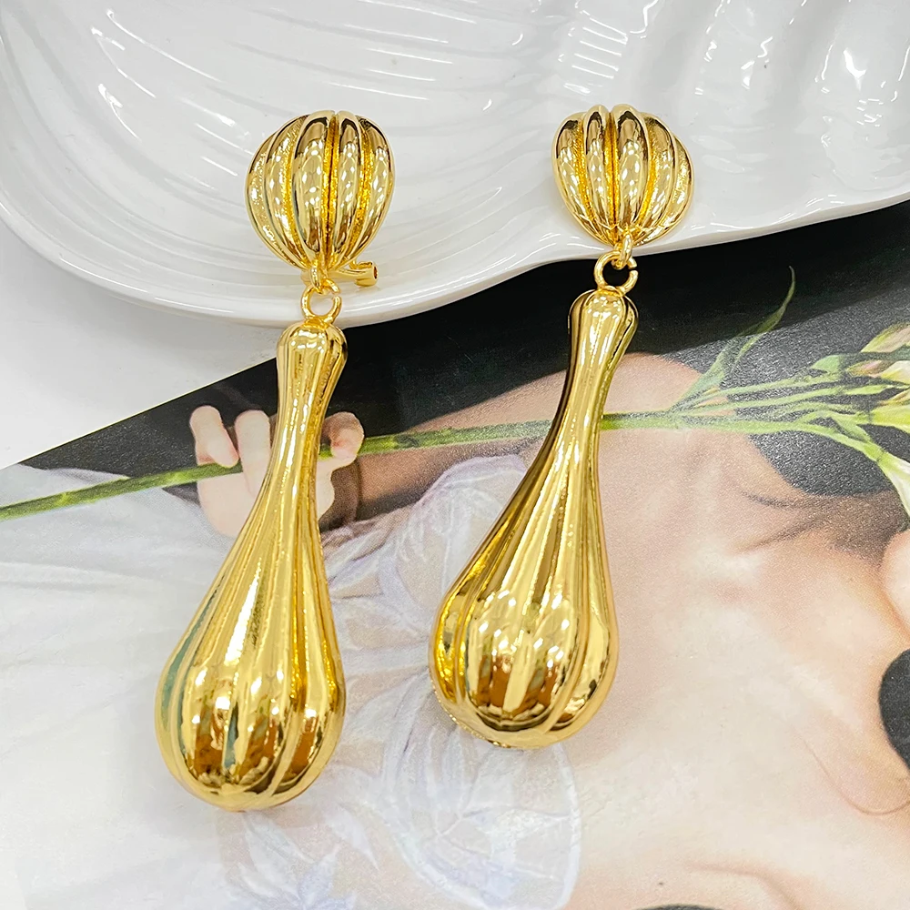 Gold Plated Lady Fashion Earrings Brass Drop Women Earring Golden Big Lady Banquet Fashion For Girls Hoops Golden Hoop Earrings