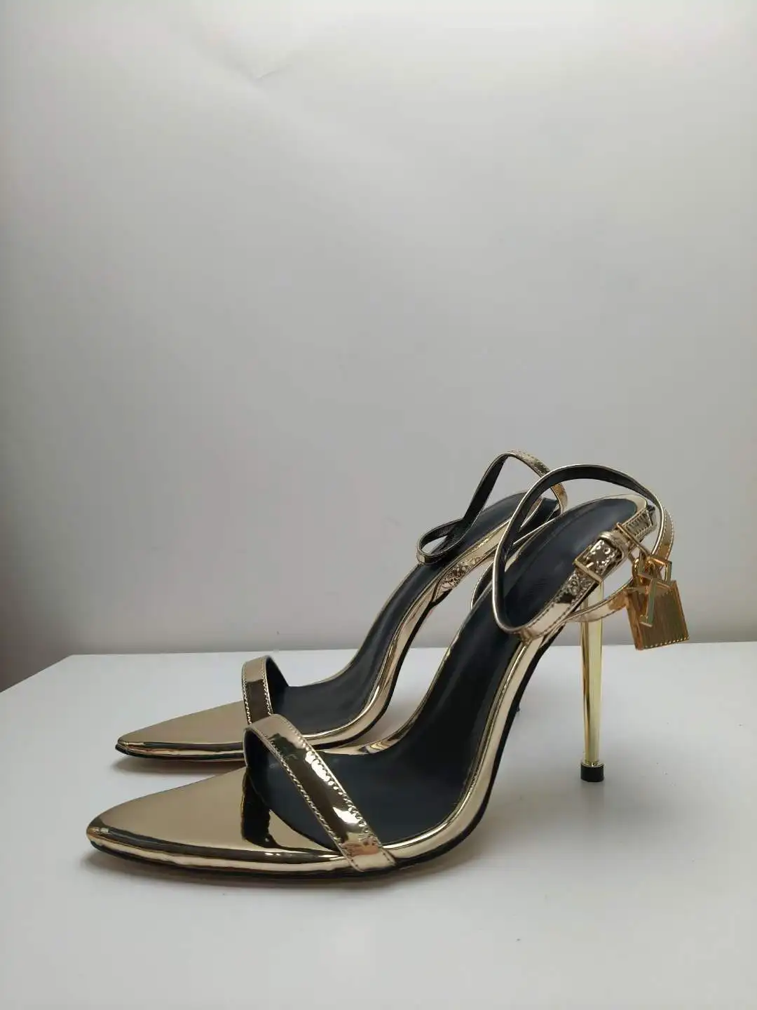 2025 New Sexy Gold Padlock High Heels One Word Buckle Open Toe Thin Heels Leather Shoes Ankle Strap Gladiator Sandal 44