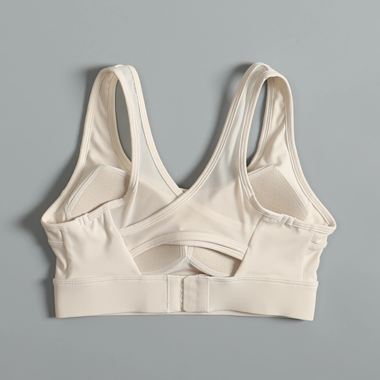 

All-in-one sports bra for women mesh breathable yoga exercise back bra shockproof running fitness vest for outer wear