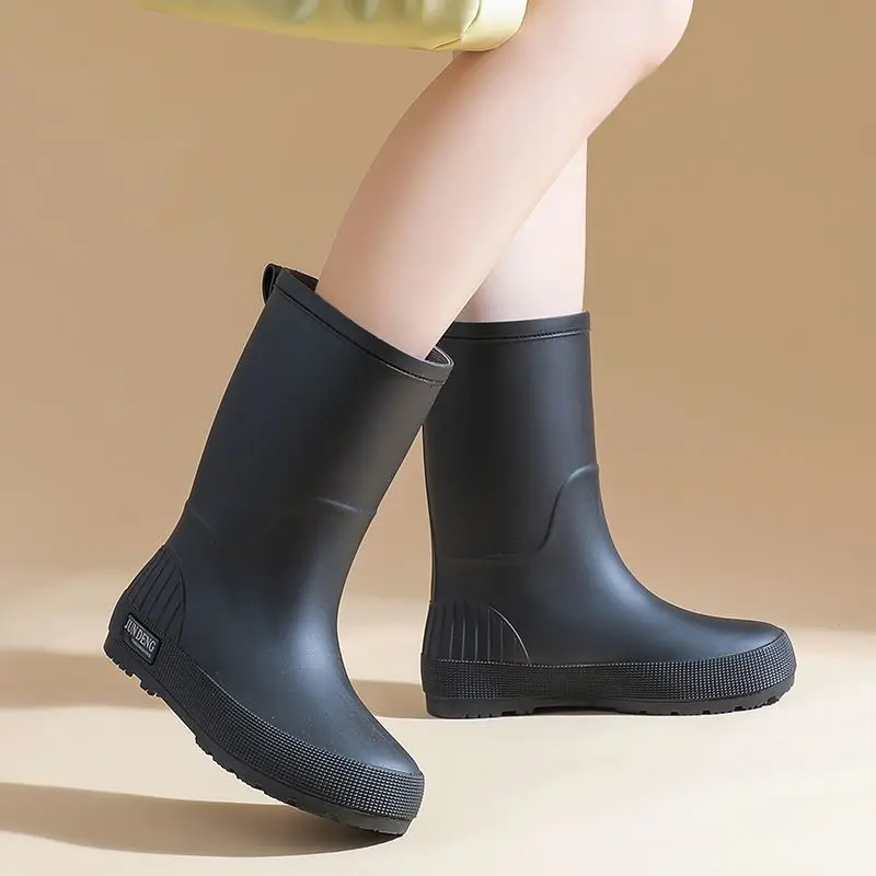 

Women's Fashion Mid Calf Rain Boots Thermal Lined Slip Resistant Waterproof Work Shoes Pure Color Simple for Kitchen