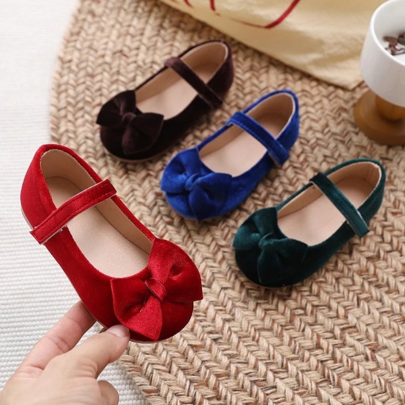Child Bean Shoes 2026 Spring New Korean Edition Girl Flat Shoes Fashion Girl Princess Bow Shoe Versatile Hot Selling Le Fu Shoes