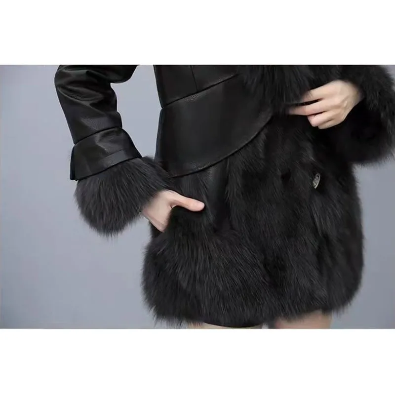 Chic Leather Jacket Women\'s Overcoat 2024 Autumn Winter New Faux Fox Fur Mid-Length PU Leather Stitching Thick Warm Coat Outwear