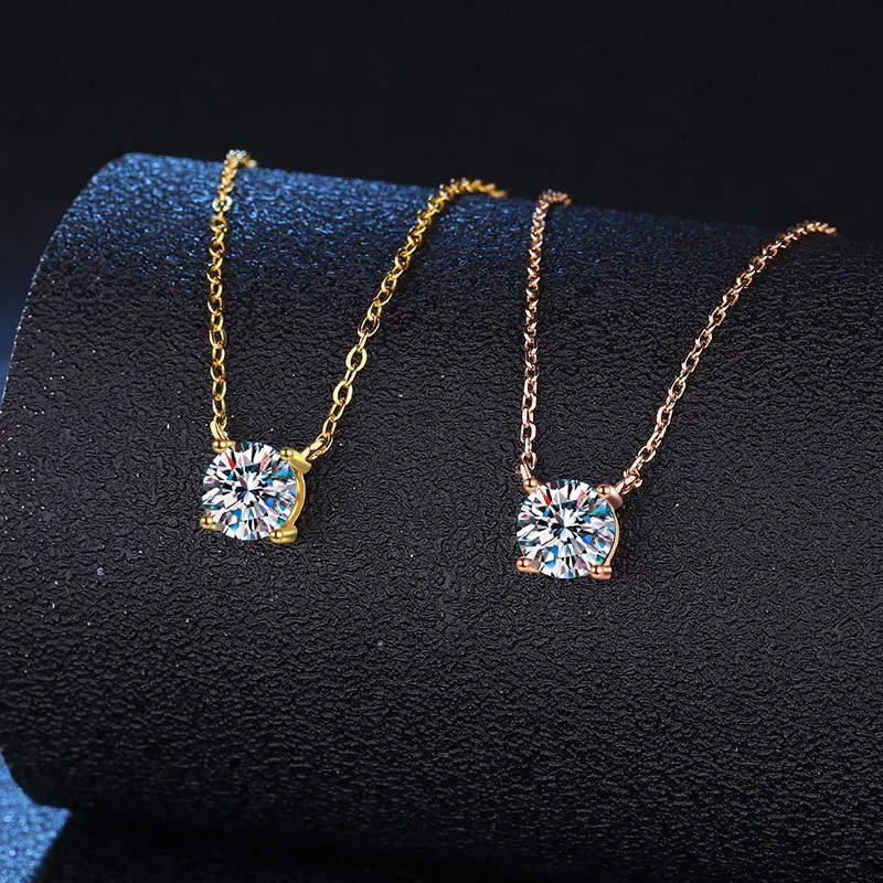 

5 Carat Moissanite S925 Sterling Silver Necklace Moissanite Pendant Women Light Luxury Four Claw Necklace Necklace Wholesale