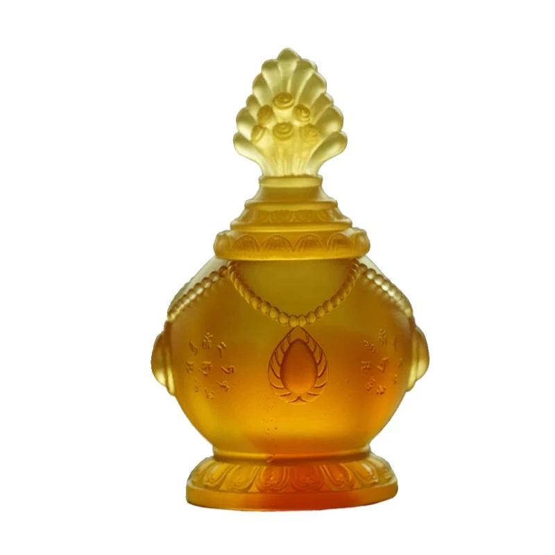 

Glass vase ornaments enshrined in front of Buddha for homes/Buddhist temples