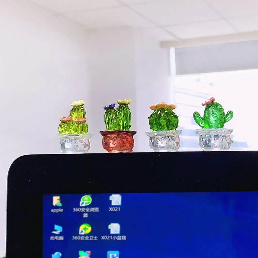 1Pc Handmade Cactus Sculpture Easy Use Not Fade Simulation Plant Resin Desktop Ornaments Desktop