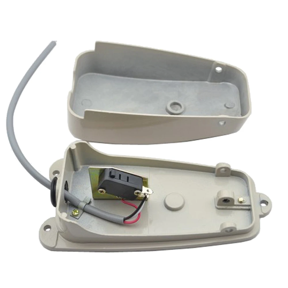 Interruptor de pé, interruptor de pedal, 10A 220V 15,7CM * 7,9CM Material: alumínio FS-3