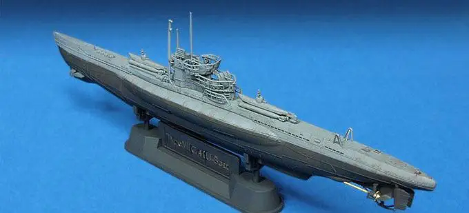 AFV Club SE73505 1/350 Scale  German U-Boat Type 7/D model kit