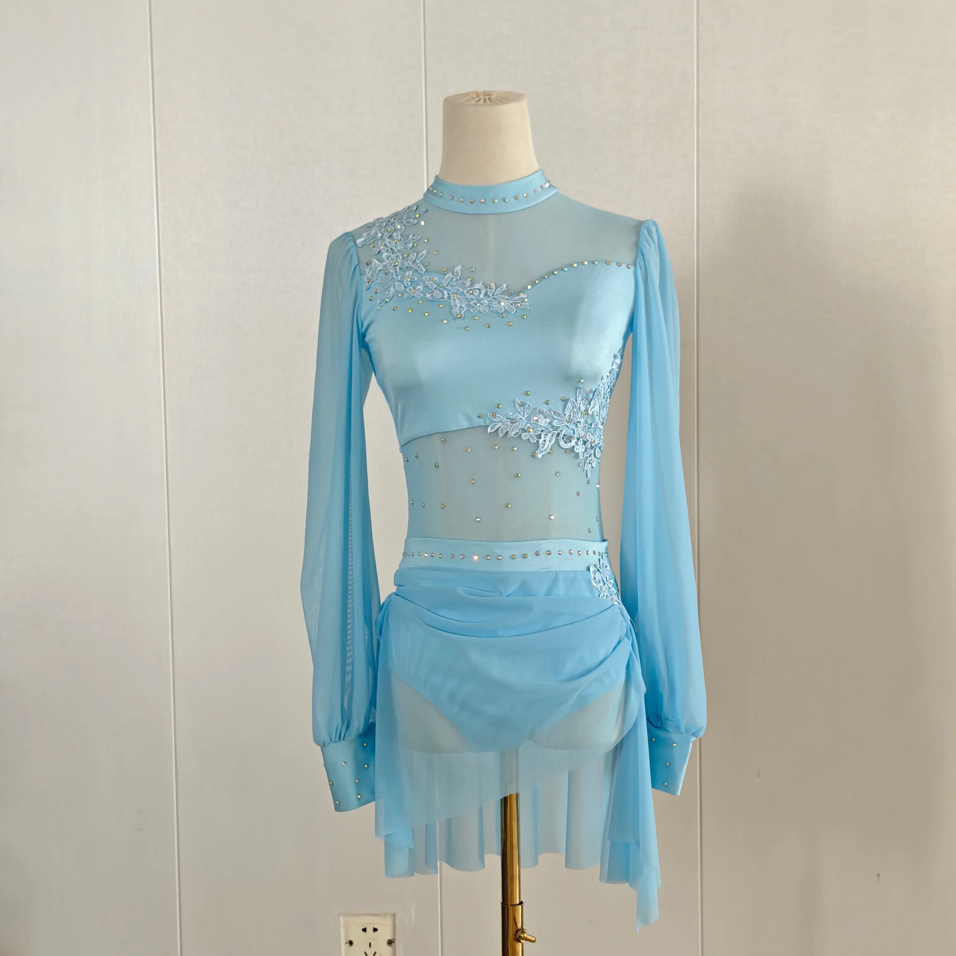 camisole-de-ballet-jupe-bouffante-costume-de-spectacle-de-jazz