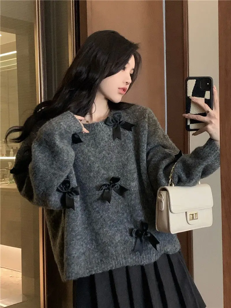 2024 Winter New Fashionable Grey Casual Bow Sweater for Women Autumn and Winter Loose Unique Short Sleeve Knitted Top for Women