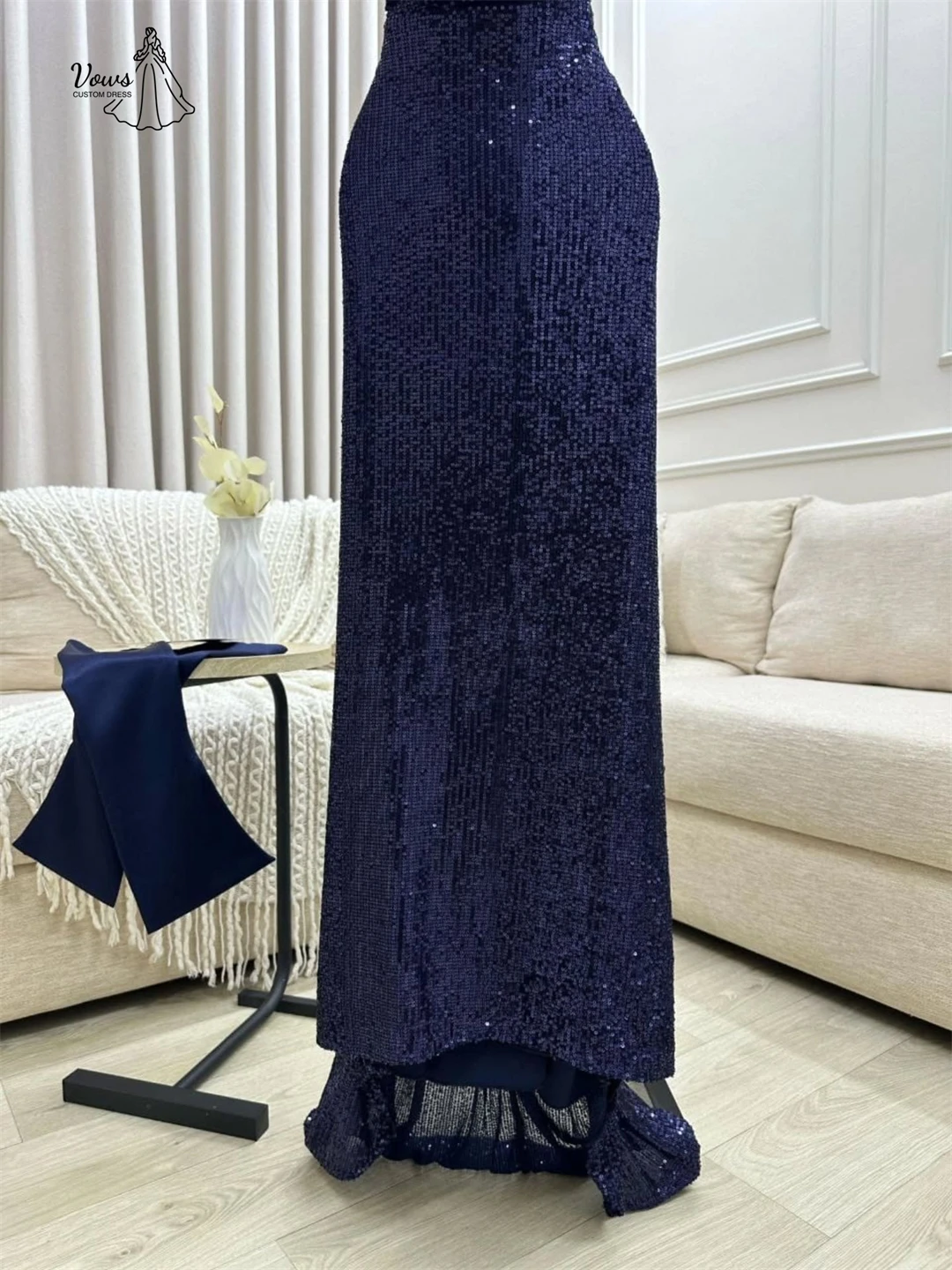 ชุดราตรีออกงานหรูหราประดับเลื่อมแบบสั่งตัดพิเศษสำหรับผู้หญิง แขนเสื้อแบบเปิดไหล่ เหมาะสำหรับงานเลี้ยง งานพรอม