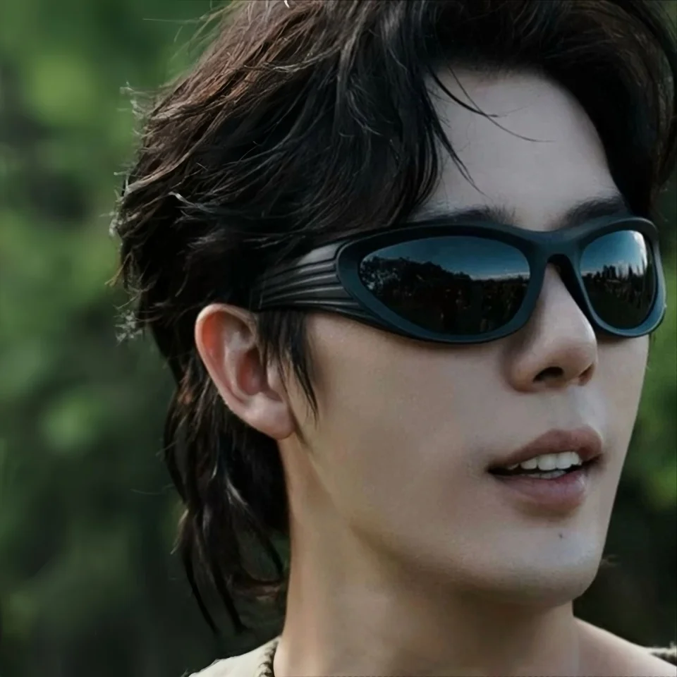 

Модные солнцезащитные очки в стиле панк-футуризм, унисекс, для ежедневного использования, велоспорта, походов и активного отдыха, с защитой от УФ-излучения UV400, легкая и прочная оправа TR90