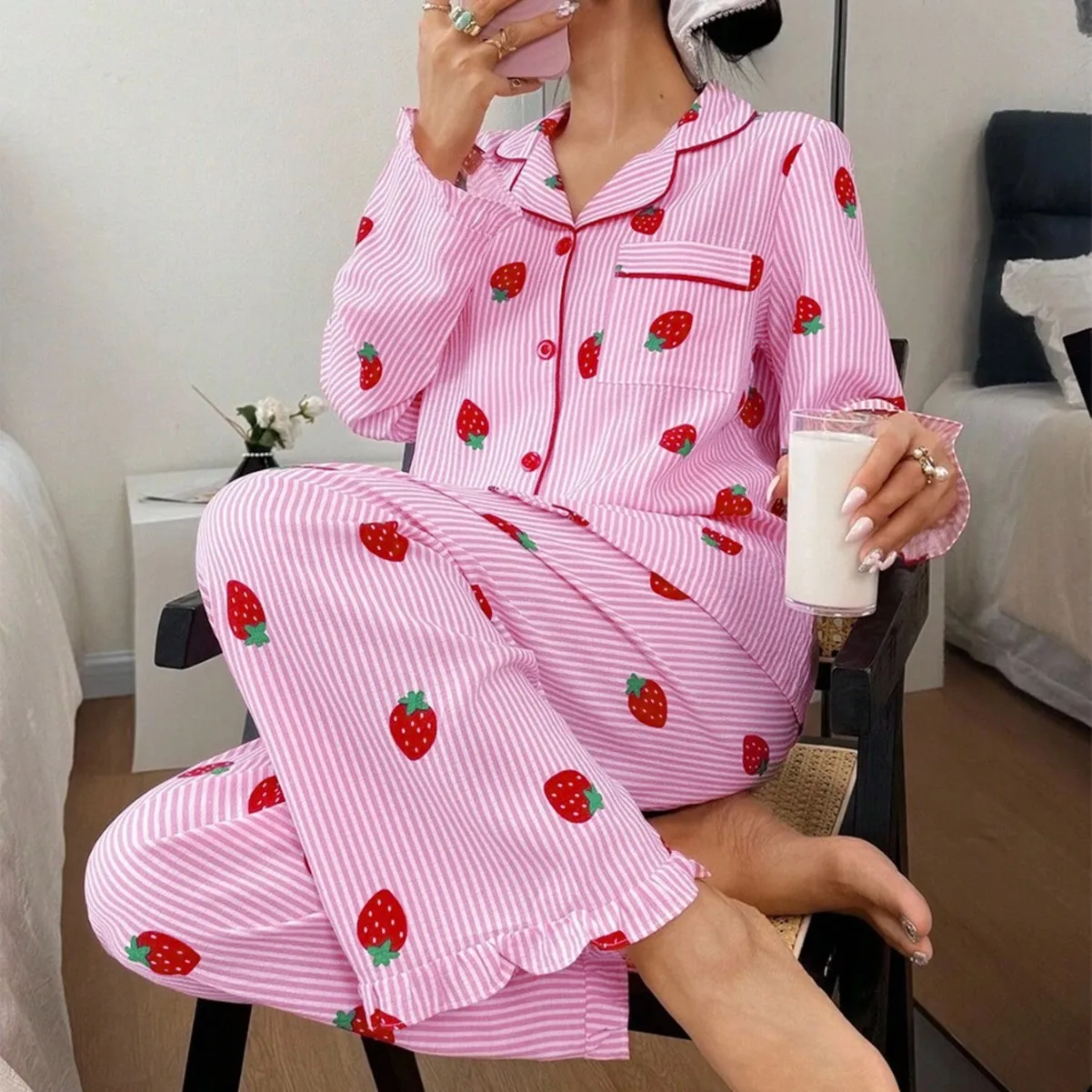 Women's Striped Print Shirt And Elastic Waist Pants Sleepwear Two-Piece Set Button-Up Front Cute Strawberry Patterned Pyjamas