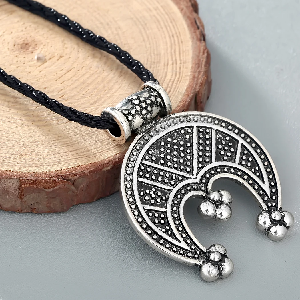 Slavic Lunnitsa Necklace Moon Charm Amulet Protection Pendant Men Punk Retro Black Rope Antique Silver Plated Jewelry Gifts