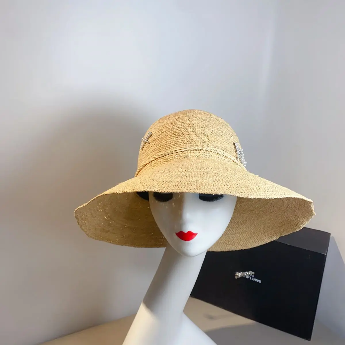 2024 Women\'s Summer Hat Sunshade Hat Sunscreen Hat Vacation Beach Wide brim Fisherman Hat Pearl Hook Needle Lafite Straw Hat