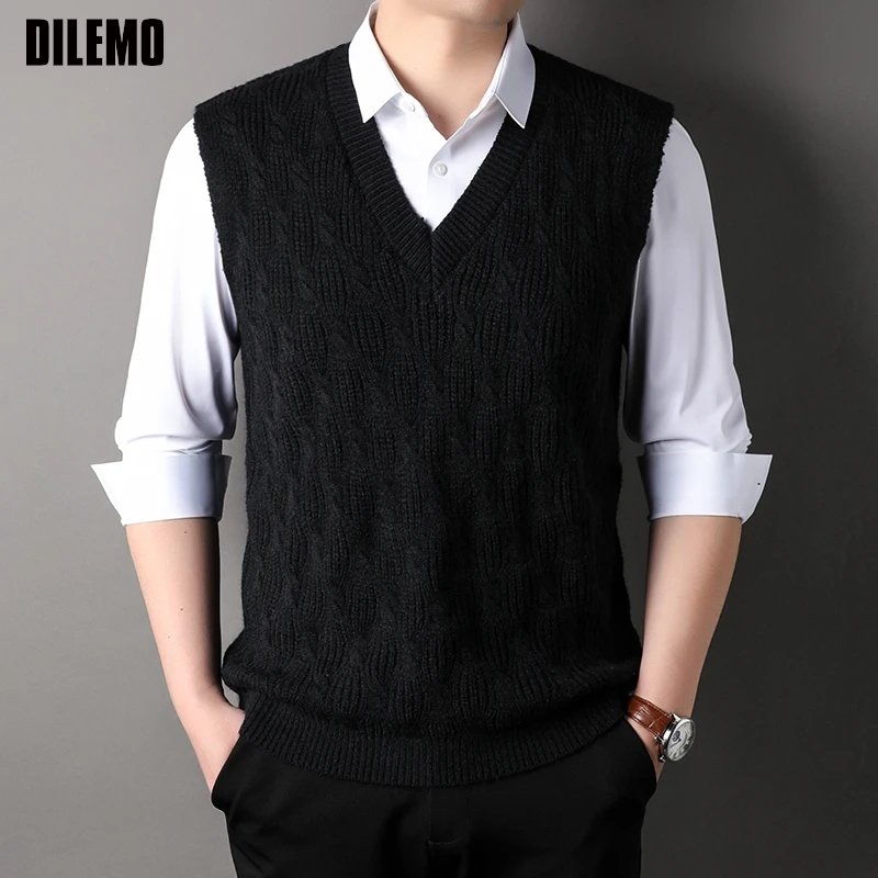 

High End New Autum Winter Fashion Brand Knit Pullover V Neck Argyle Sweater Vest Mens Designer Sleeveless Casual Men Clothing