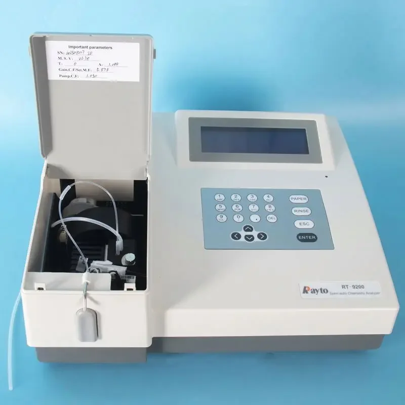 Miglior prezzo Analizzatore chimico Rayto RT-9200 con display LCD