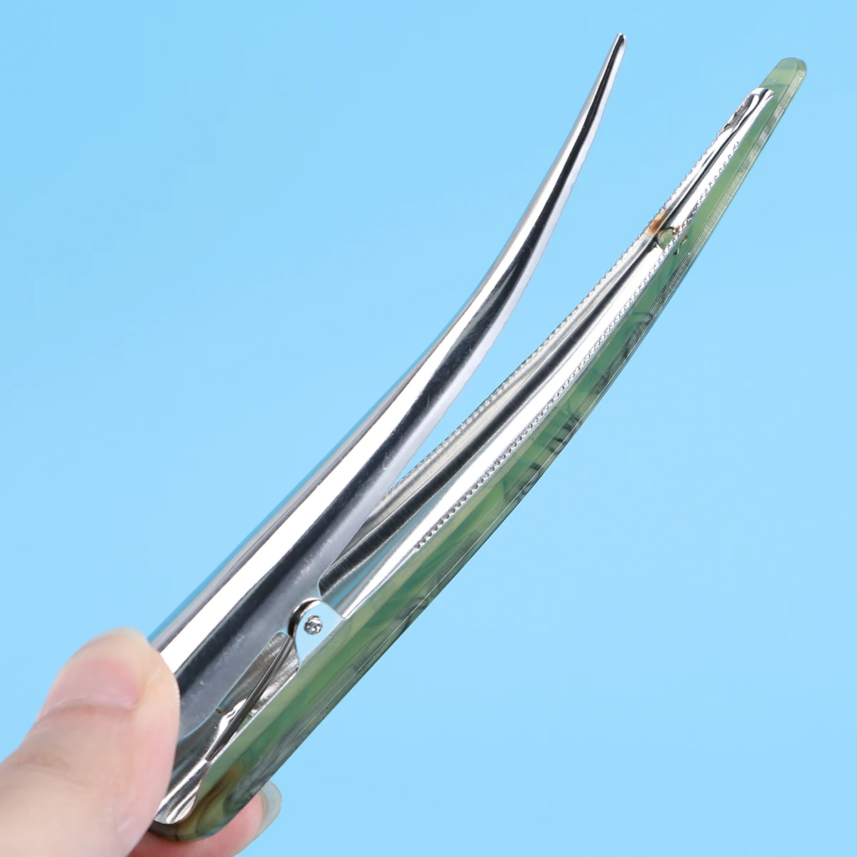 

2pcs Duckbill Clips Sturdy Non-Slip Hairdressing Salon Clips Strong Tension Grips Green Grey Styling Hair Dye Sectioning Tool