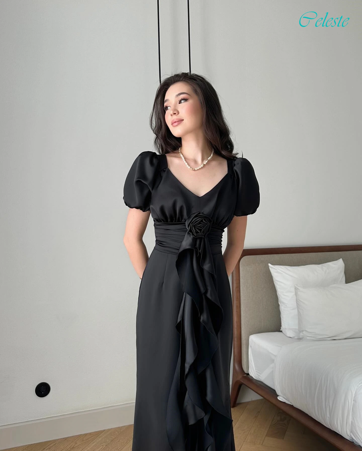Customized Straight V-Neck Elegant Formal Evening Dress and Fashion Temperament Celebrity Gowns Modern High Quality Party Dress
