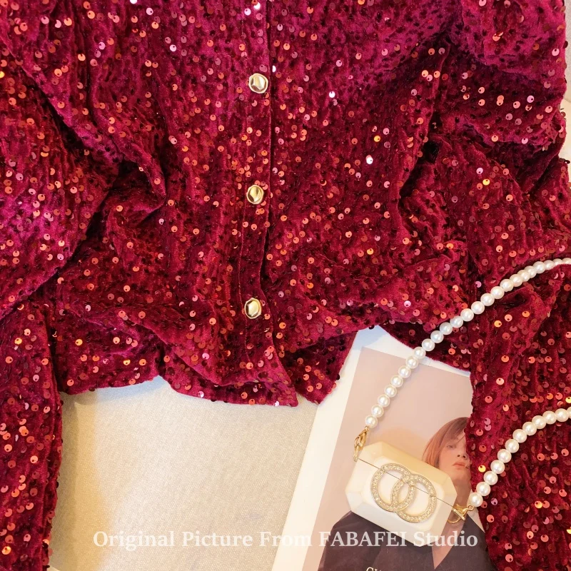 Moda High Sense czerwona aksamitna koszula z cekinami damski cienki płaszcz 2025 wiosna francuska wspaniała bluzka z długimi rękawami sweter Top Lady