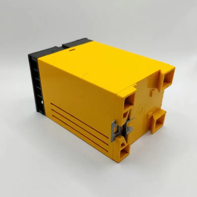 Coupling AC 1150V DC 1100V