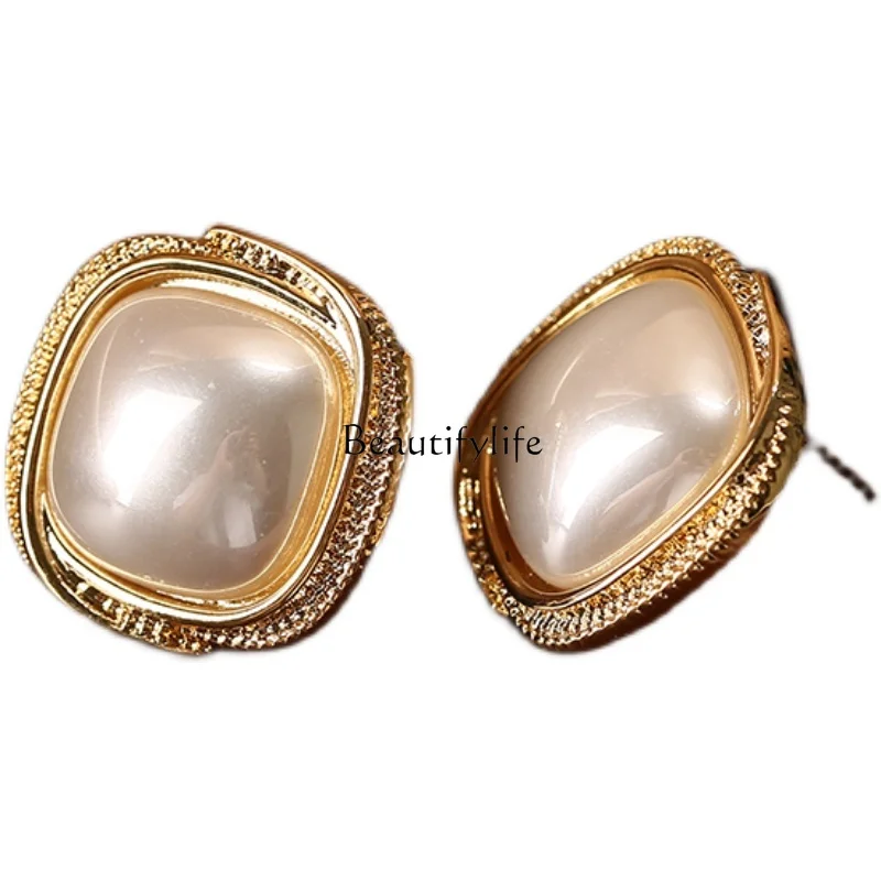 

2024 New Niche Geometric Square Pearl Earrings for Women