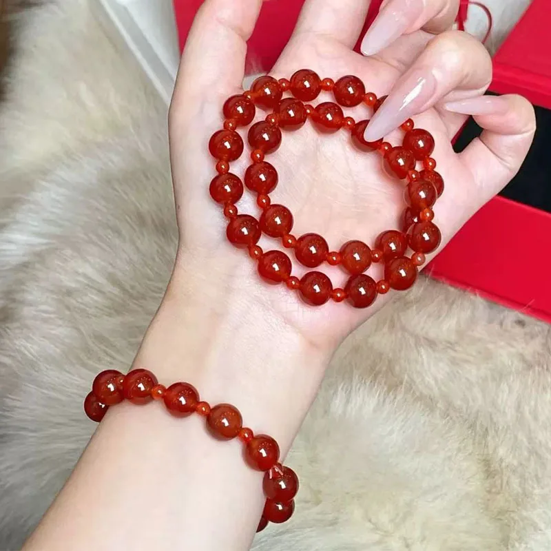 

The new Xu I is dazzling, Xu Yan has the same bracelet, natural agate bracelet, high-end gift.