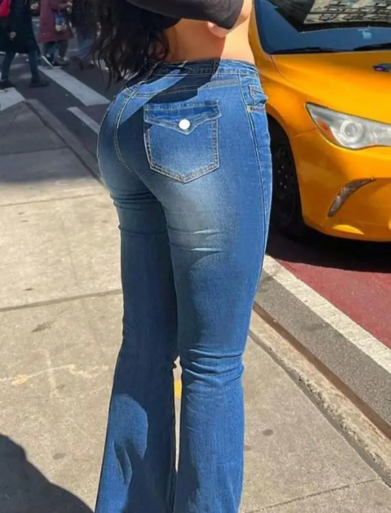 2026 New Women's Versatile Slim and Tall Tight Jeans with Bellbottom Pants