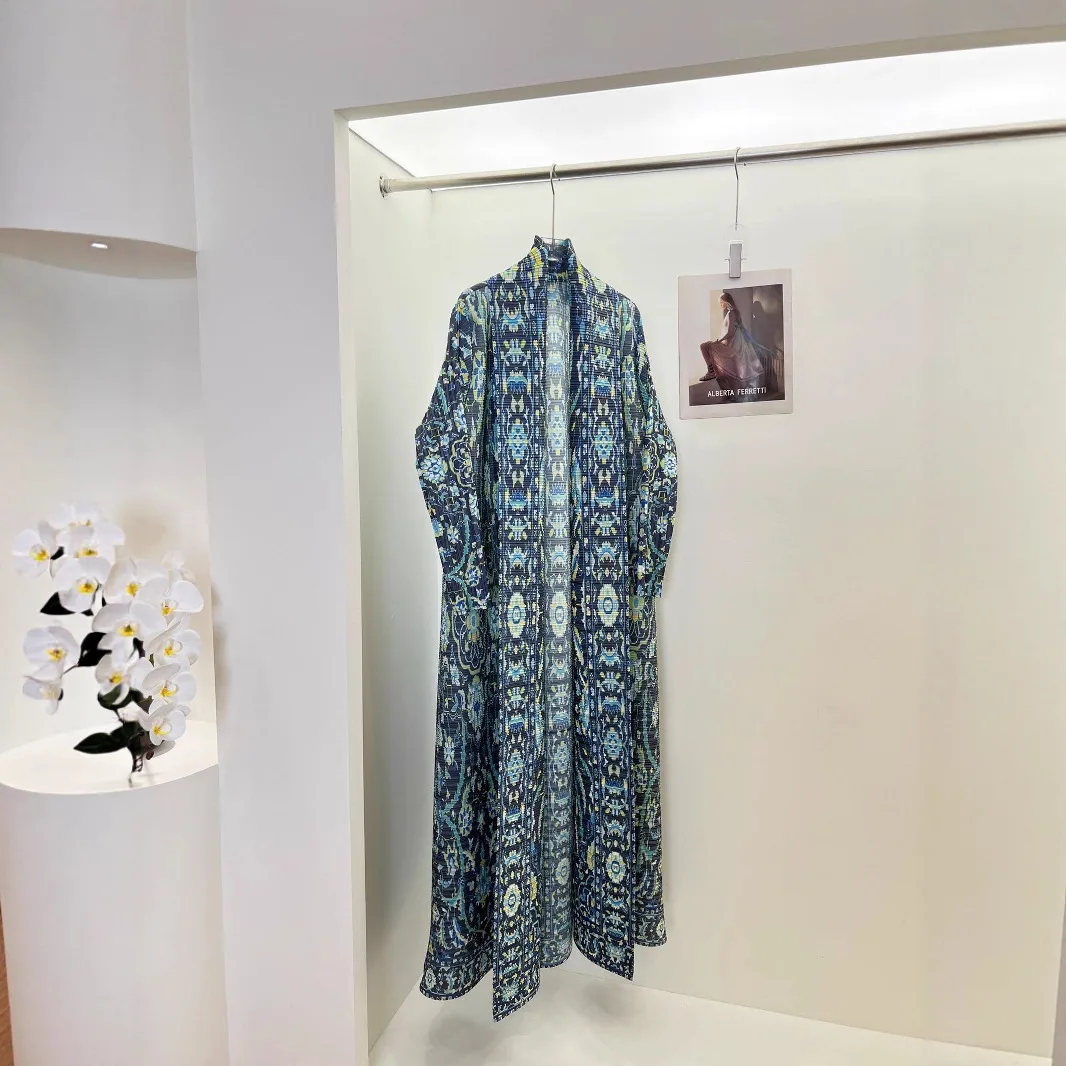 2025 New Fashion Versatile High-end Design Sense Loose and Thin Art Style Long-sleeved Cardigan Robe Women