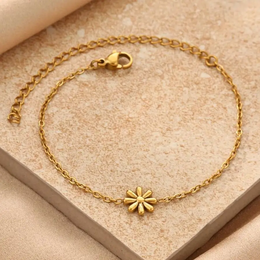 Minimalistische Gänseblümchen-Armbänder für Damen, vergoldet, Edelstahl, Gänseblümchen-Kettenarmband, florales Schmuckstück, Geschenk