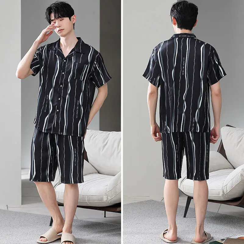 Pijama de verano de talla grande para hombre, pantalones cortos de seda fría, conjunto de dos piezas, grueso y suelto, se puede usar fuera de la ropa de estar por casa