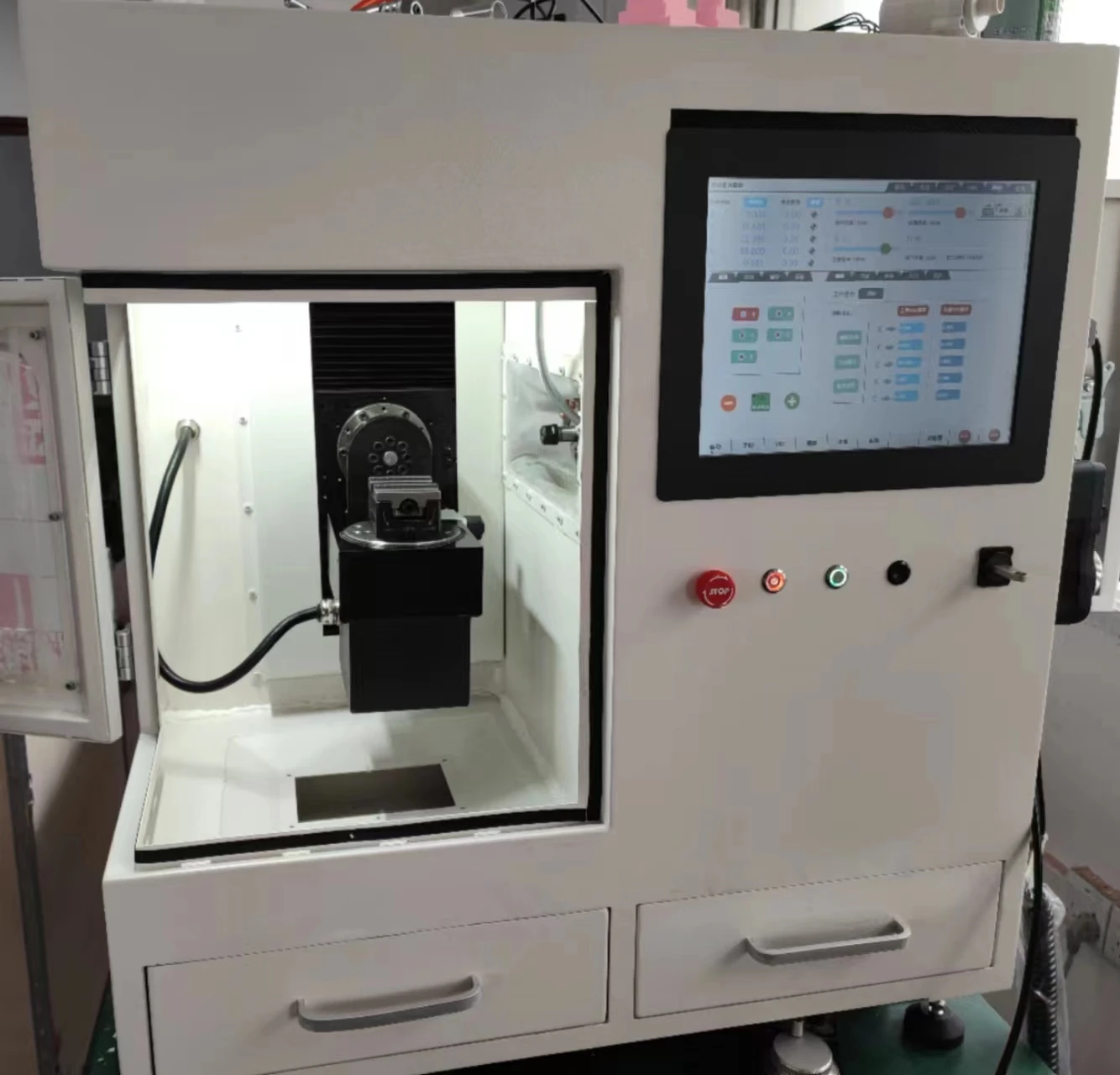 5 Axis CNC Milling Machine V4.5 Desktop with Metal Enclosure & Coolant And Embedded System & Panel