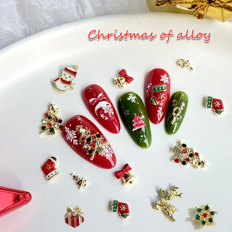 TSZS 2024 Christmas Alloy Nail Art Charm Metal Cartoon Snowman Christmas Tree Nails Decoration DIY Akcesoria do paznokci