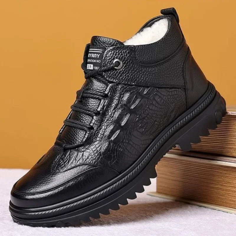 Botas de neve para homens preto alta superior rendas até sapatos de inverno homem à prova dwaterproof água casual moda calçados qualidade velo novo em pele