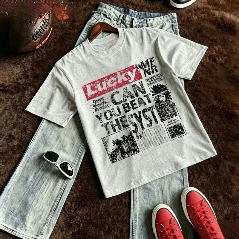 2026New Newspaper Collage Pattern T-shirt with Lucky Letter Slogan Print. Street Subculture Punk Street Style Loose Casual Top.