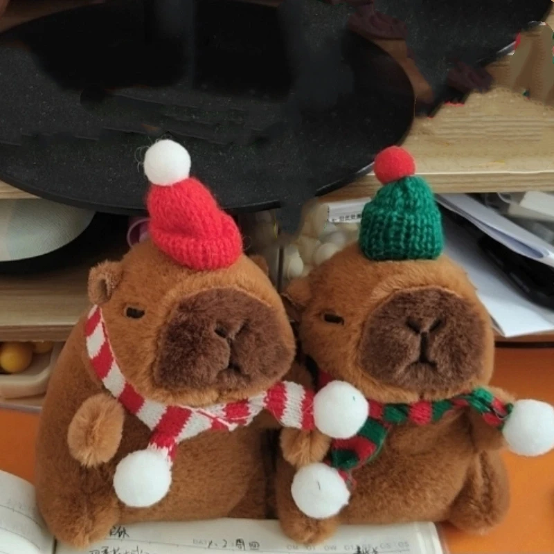 Kreatywny breloczek do kluczy z pluszową kapibarą i delfinem, kreskówkowy breloczek dla par, urocza lalka, mały prezent, dekompresyjna dekoracja relaksująca.