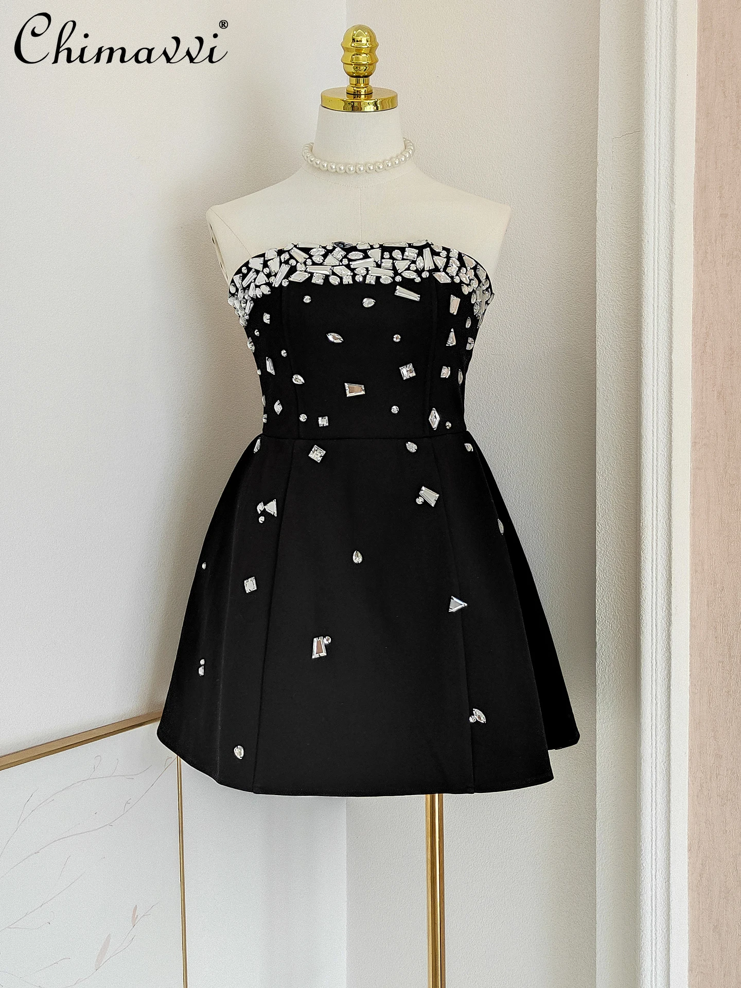 

French Elegant Socialite Heavy Industry Diamond Strapless Birthday Dress Off-shoulder High Waist A-line Black Short Dress Women