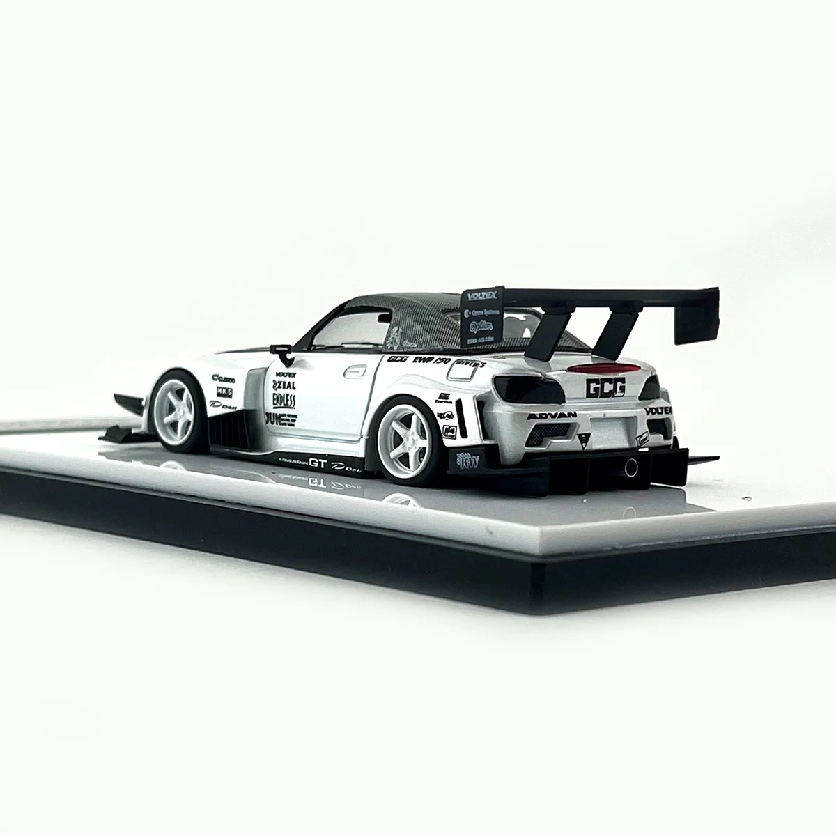 Modelo de carro em liga de capô de motor que pode ser aberto MT 1:64 S2000