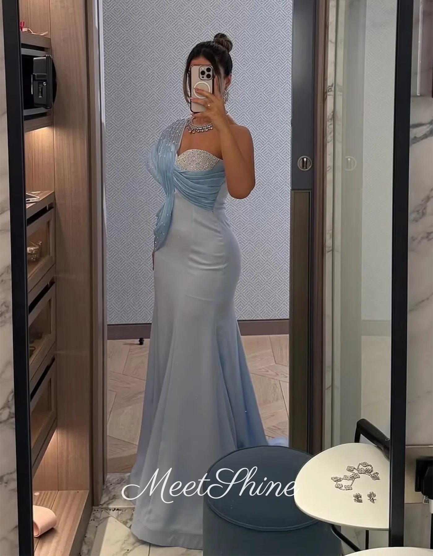 Abiti da sera blu Abiti da ballo monospalla in raso semplice Lunghezza paillettes Piega Abito da cerimonia formale per occasioni di matrimonio 2025 Personalizzato