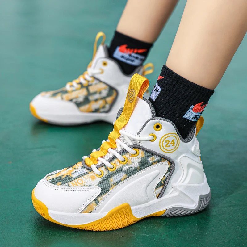 

2025 new boys real combat basketball shoes students net casual shoes breathable youth lace-up soft sole sports shoes