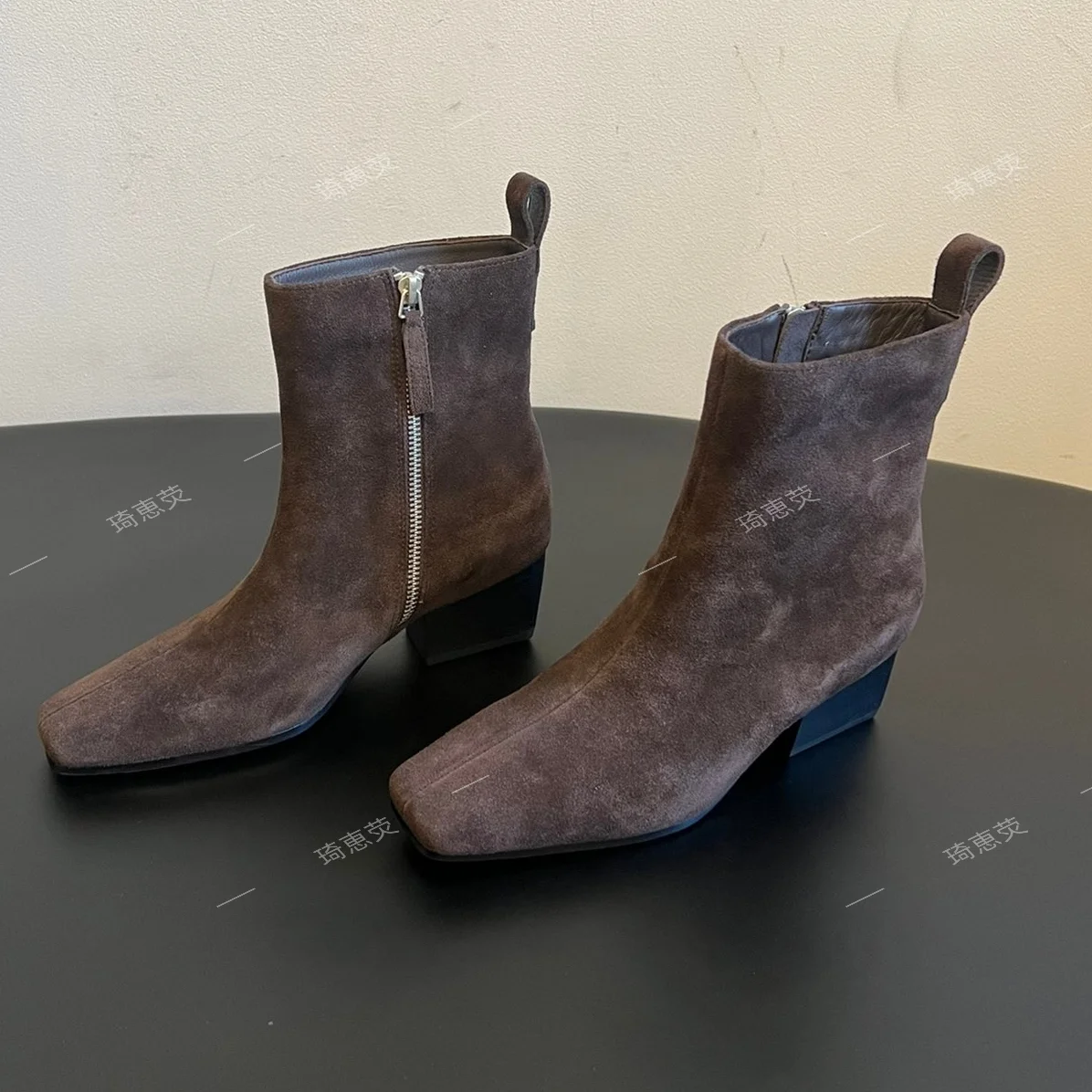 Cowhide British-Style Fashionable Minimalist Small Dquare-Toe Wedge Ankle Boots Chic Side-Zip Fashion Boots Zapatos De Mujer
