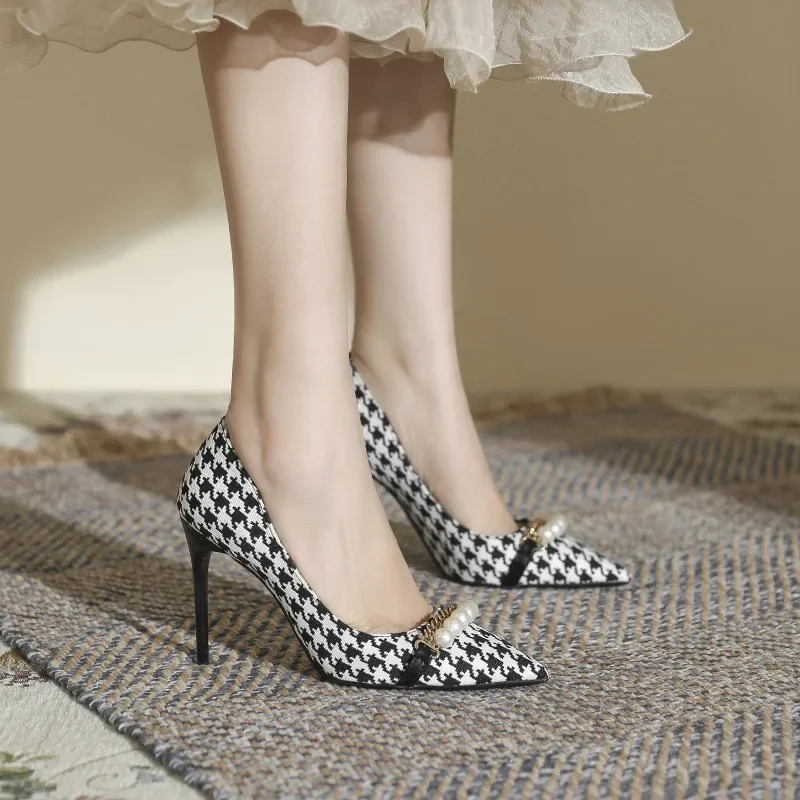 

Small Size 31-43 Pointed Stiletto High Heels Large Size Black Pearls Women's Shoes Black Sexy Party Shoes