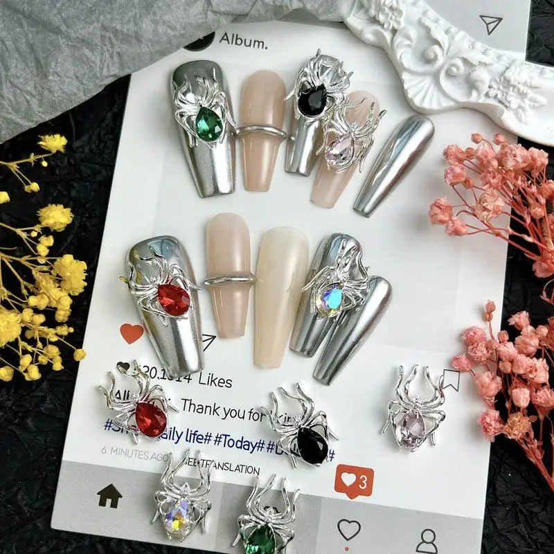 10 Stuks Licht Luxe Legering Zilveren Spin Nail Charmes Kleurrijke Glazen Druppel Steentjes Gotische Stijl Nail Art Decoraties Voor Diy