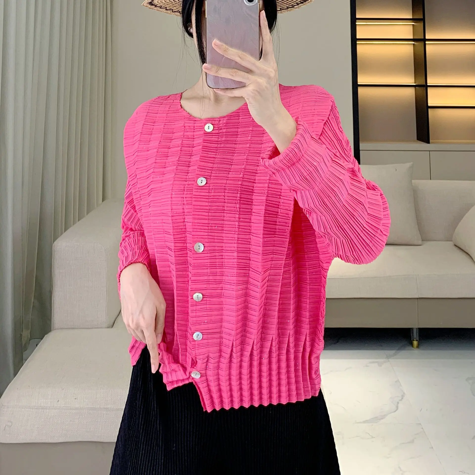 Miyake Pleated Gray Shirt Female 2025 Spring and Autumn New Thin Section Thin Age Reduction Short Jacket Loose Plus Size Shirt