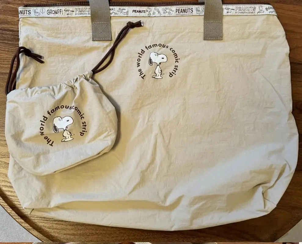 Neue Snoopy Peanuts Comic-Cartoon-Peripherieartikel, niedliche, tragbare, faltbare Reisetasche mit großer Kapazität und Schultergurt. – Detail 7