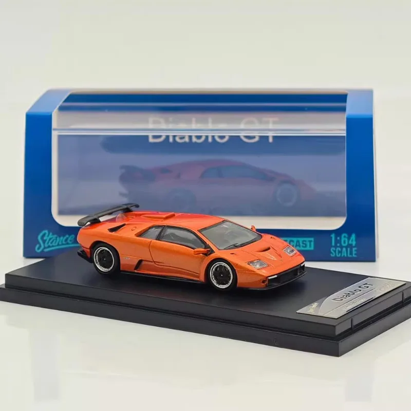 

В наличии: 1:64 Lamborghini Diablo GT 1998, литая модель автомобиля из сплава, игрушка в подарок для мальчика, коллекционное украшение для взрослых.