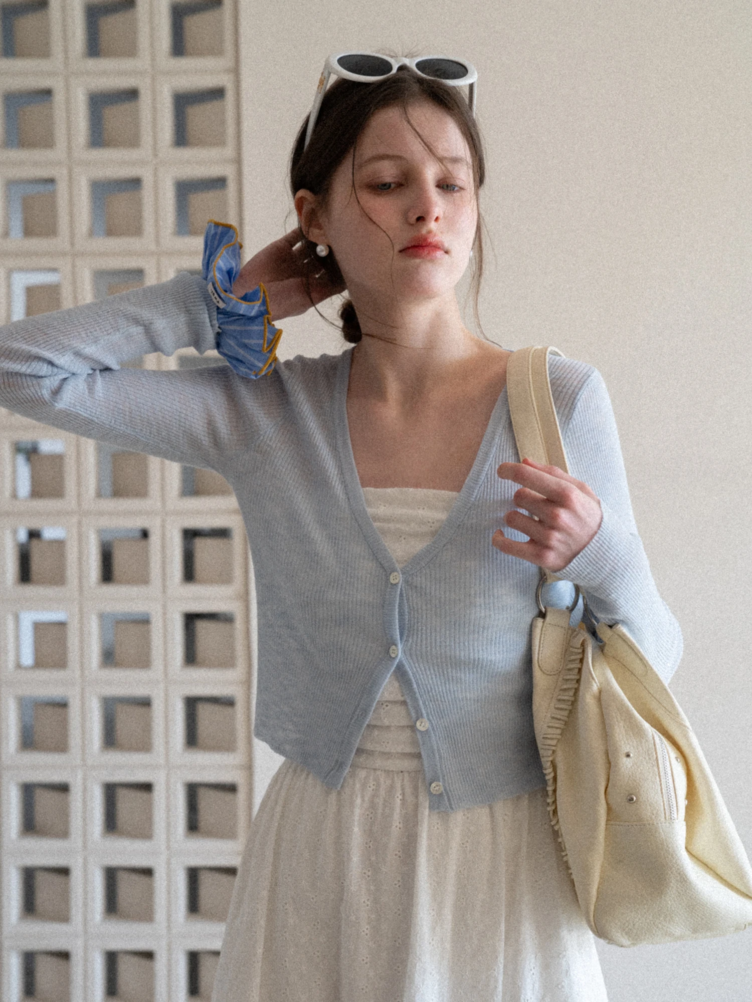 

EGGKA Spring V-Ne Slim Fit Long Sve ort Knitted Cardigan Breathable Lightweight Casual Top Soft Fine Gauge Knit